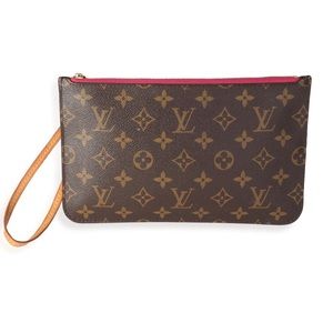 AUTHENTIC Louis Vuitton Wristlet
